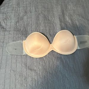Strapless bra